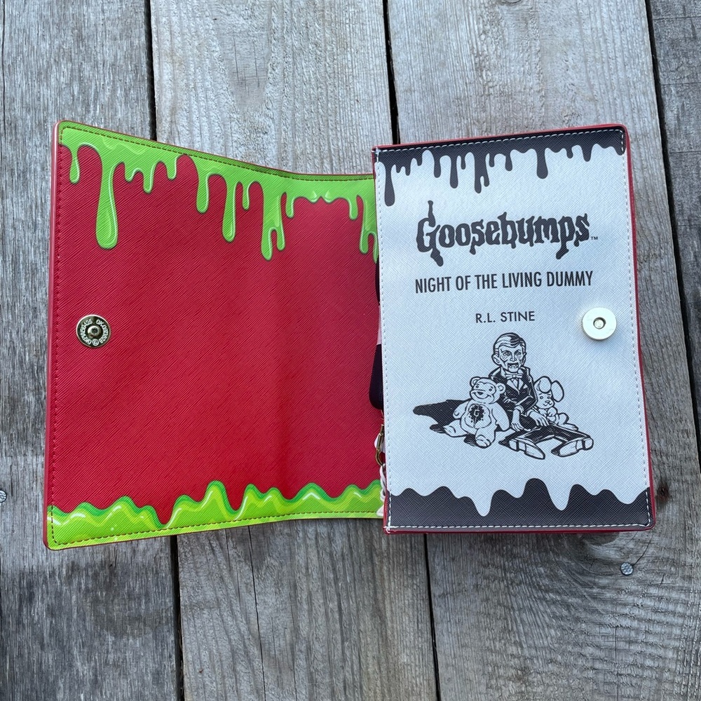 NWT Loungefly Goosebumps Book Purse - Picture 3 of 6
